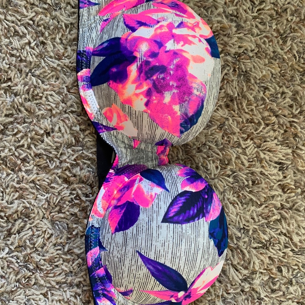 Strapless bra